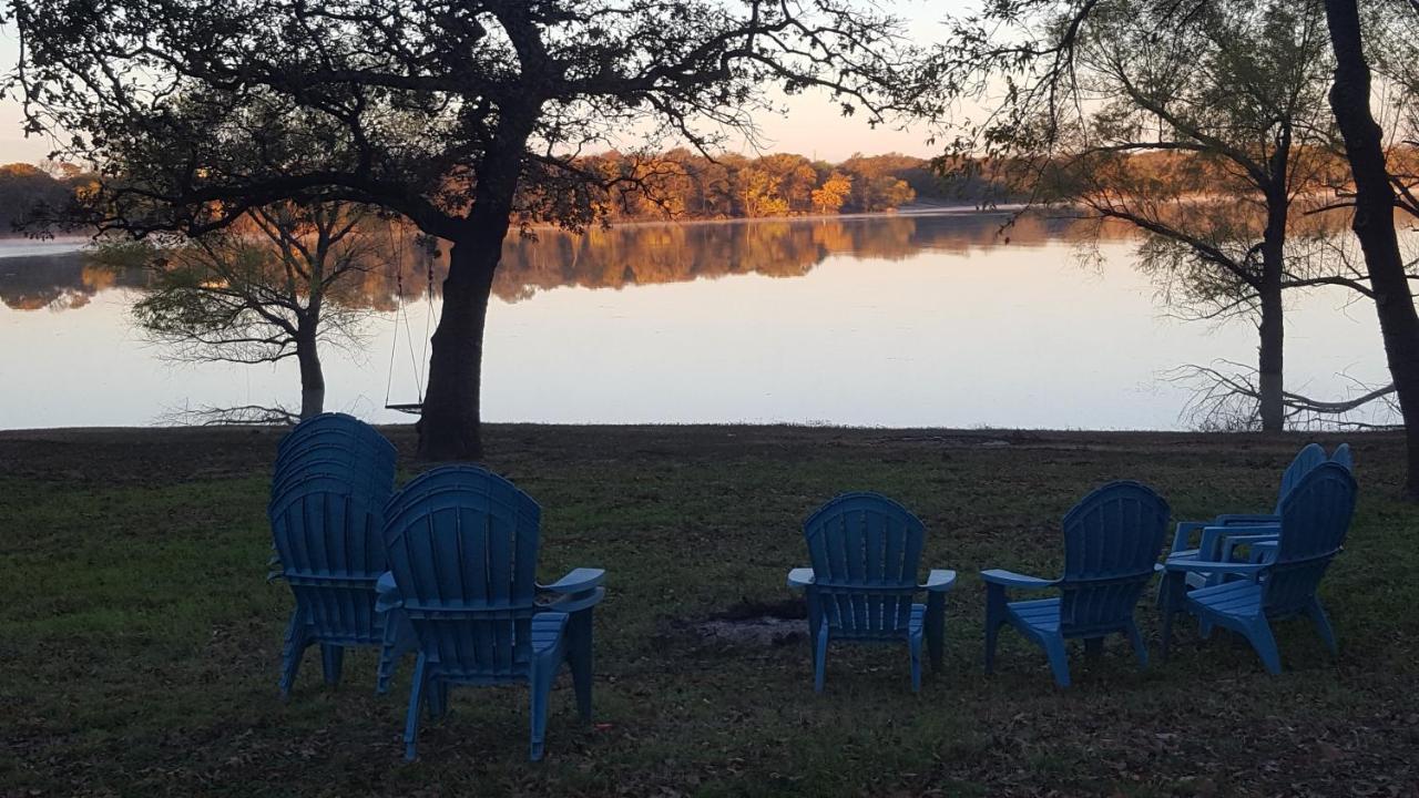 Lake Front Cottage Little Elm Bagian luar foto